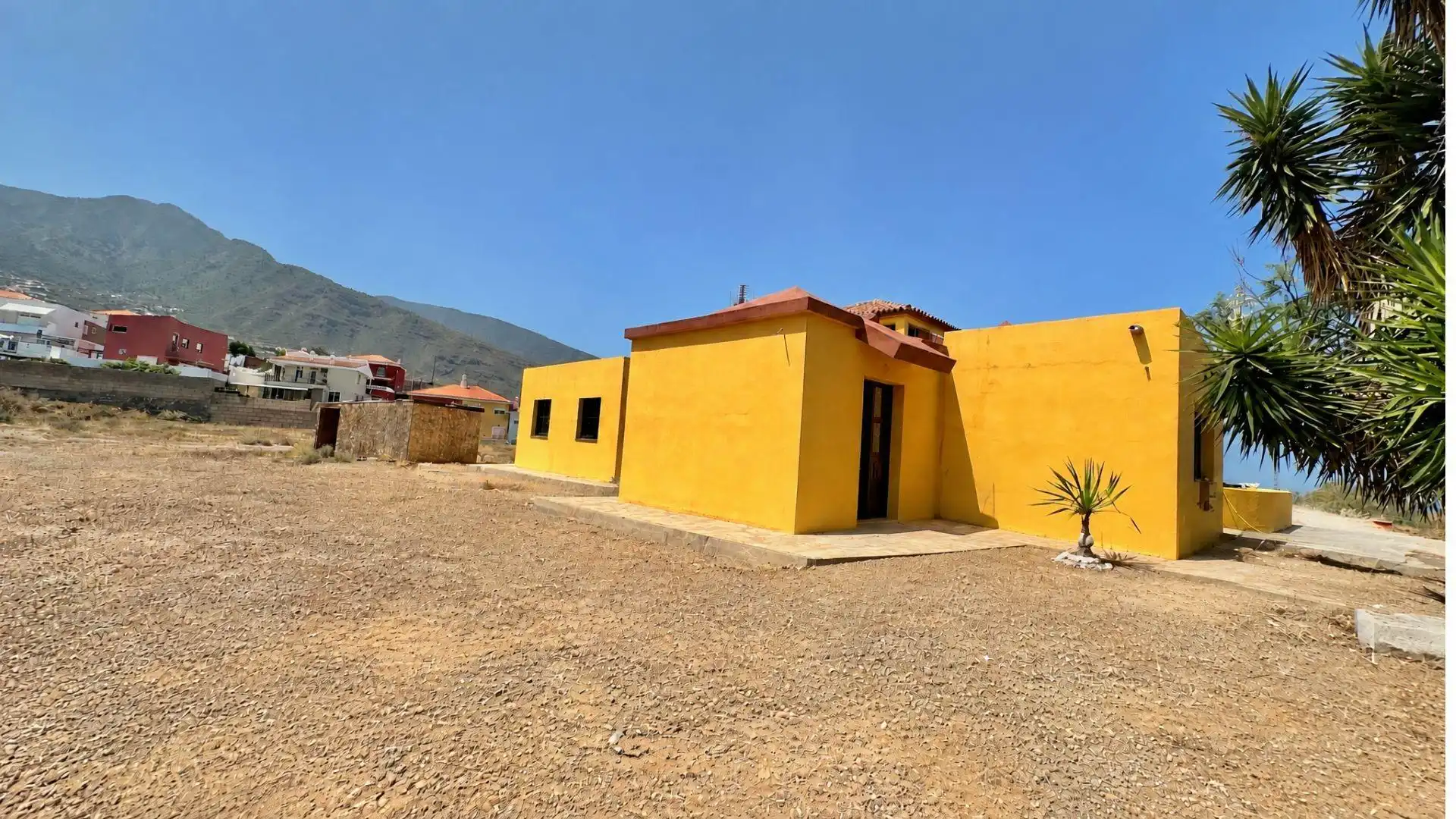 Exterior view of Houses for sale in Cuevecitas - Malpaís