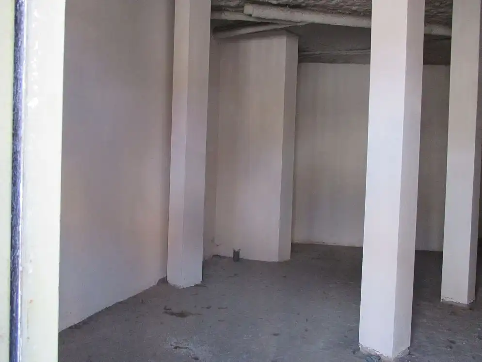 Local comercial en venda a CL RONDA DE PUENTE SECO, imagen 3