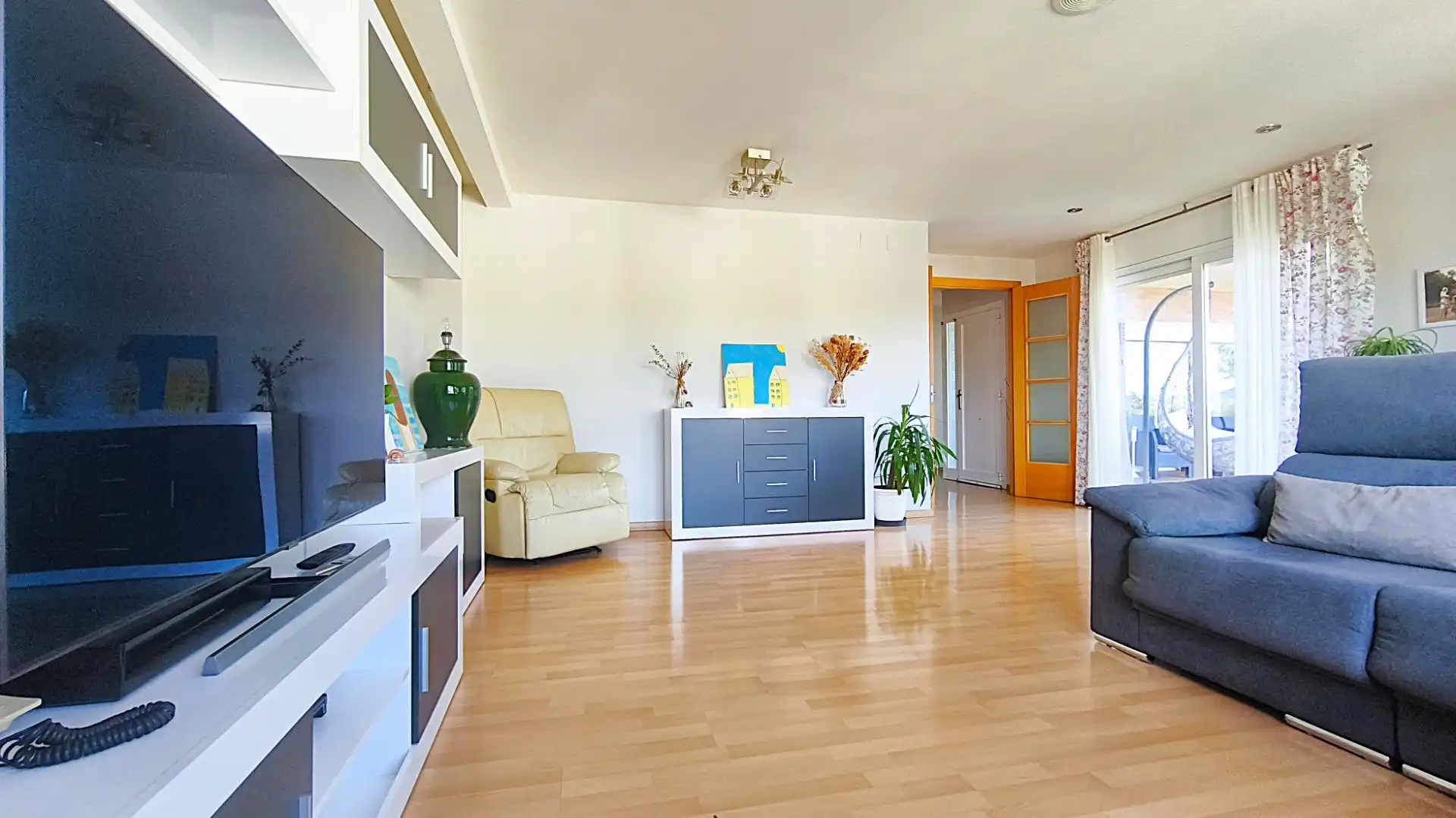 Wohnzimmer von Haus oder Chalet zum Verkauf in Sant Salvador de Guardiola mit Privatgarten, Terrasse und Schwimmbad