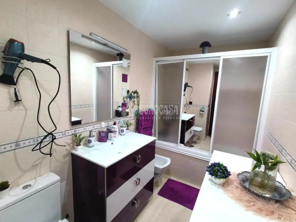 Badezimmer von Wohnung zum Verkauf in Medina del Campo