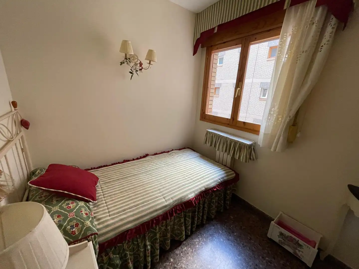 Habitación de Piso de alquiler en Zaragoza con Aire acondicionado, Calefacción y Terraza