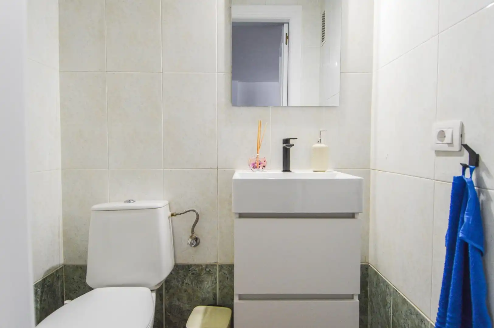 Baño de Dúplex de alquiler en Telde con Amueblado