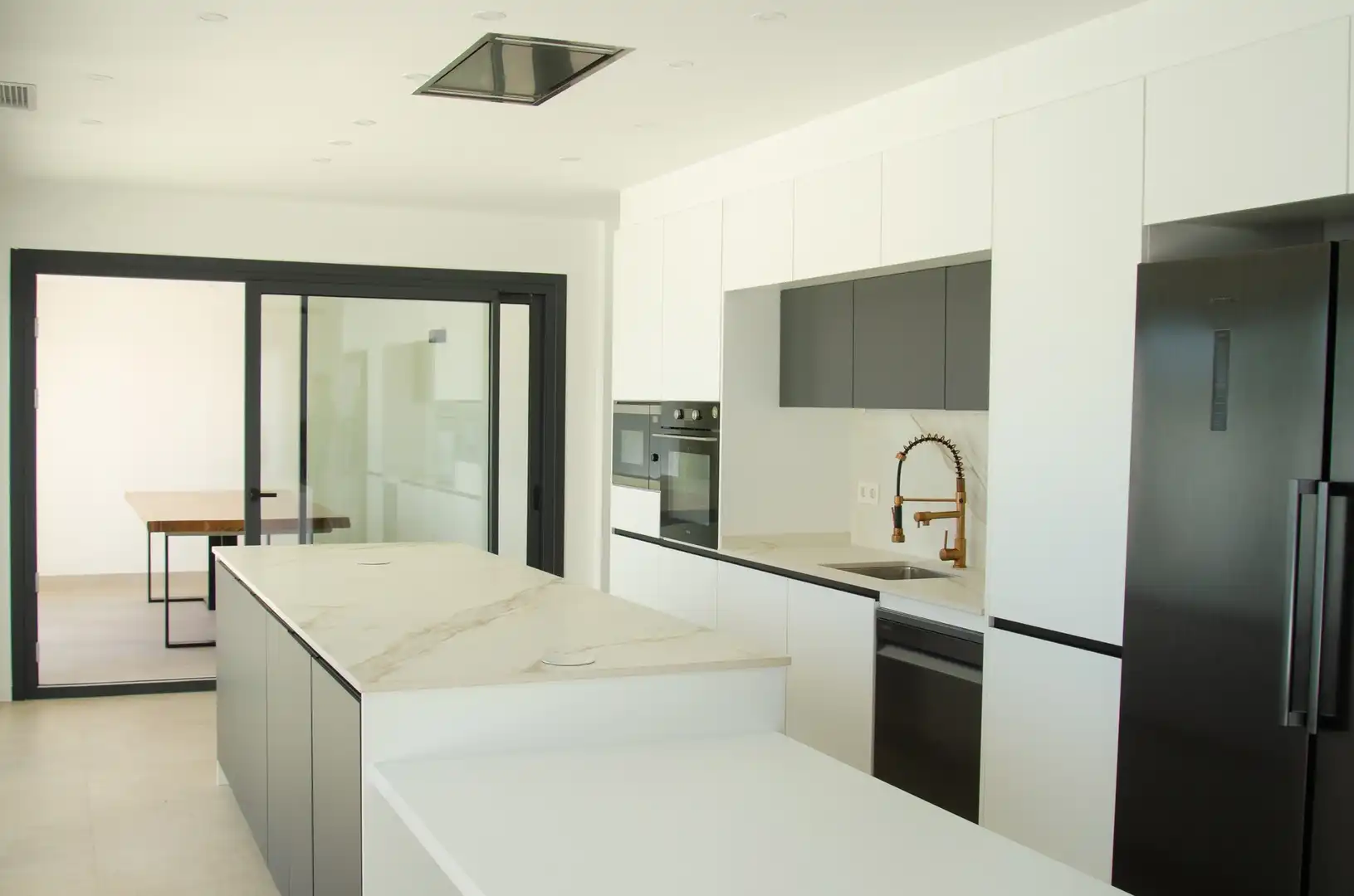 Detached house with pool for sale in Calle Falcia, imagen 12