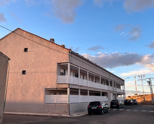 Vista exterior de Edifici en venda en Almonacid de Toledo amb Alarma i Piscina comunitària