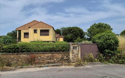 Casa o xalet en venda en Tomiño amb Jardí privat, Parquet i Piscina