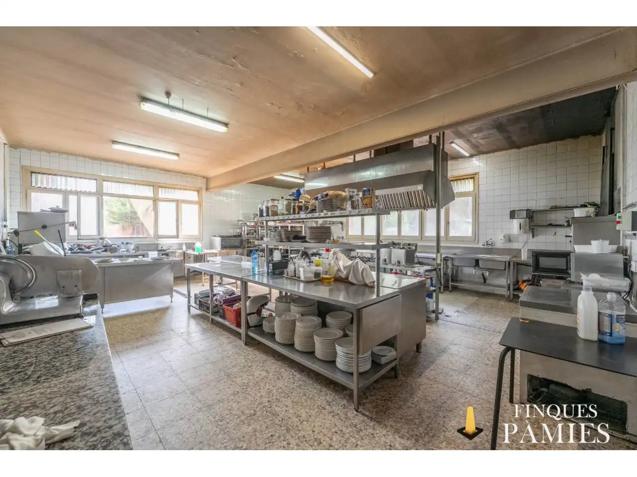 Cuina de Casa o xalet en venda en Alforja amb Aire condicionat, Jardí privat i Terrassa