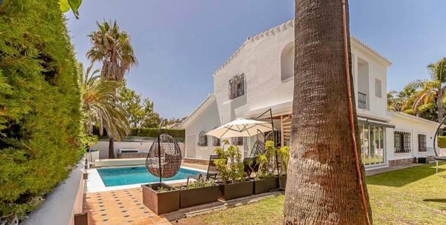 Casa-chalet en Alquiler en Bahía de Marbella