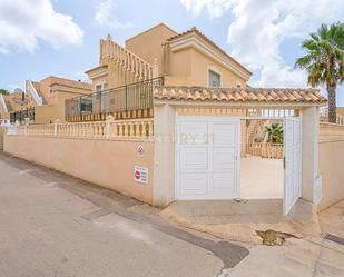 Vista exterior de Pis en venda en Orihuela amb Terrassa