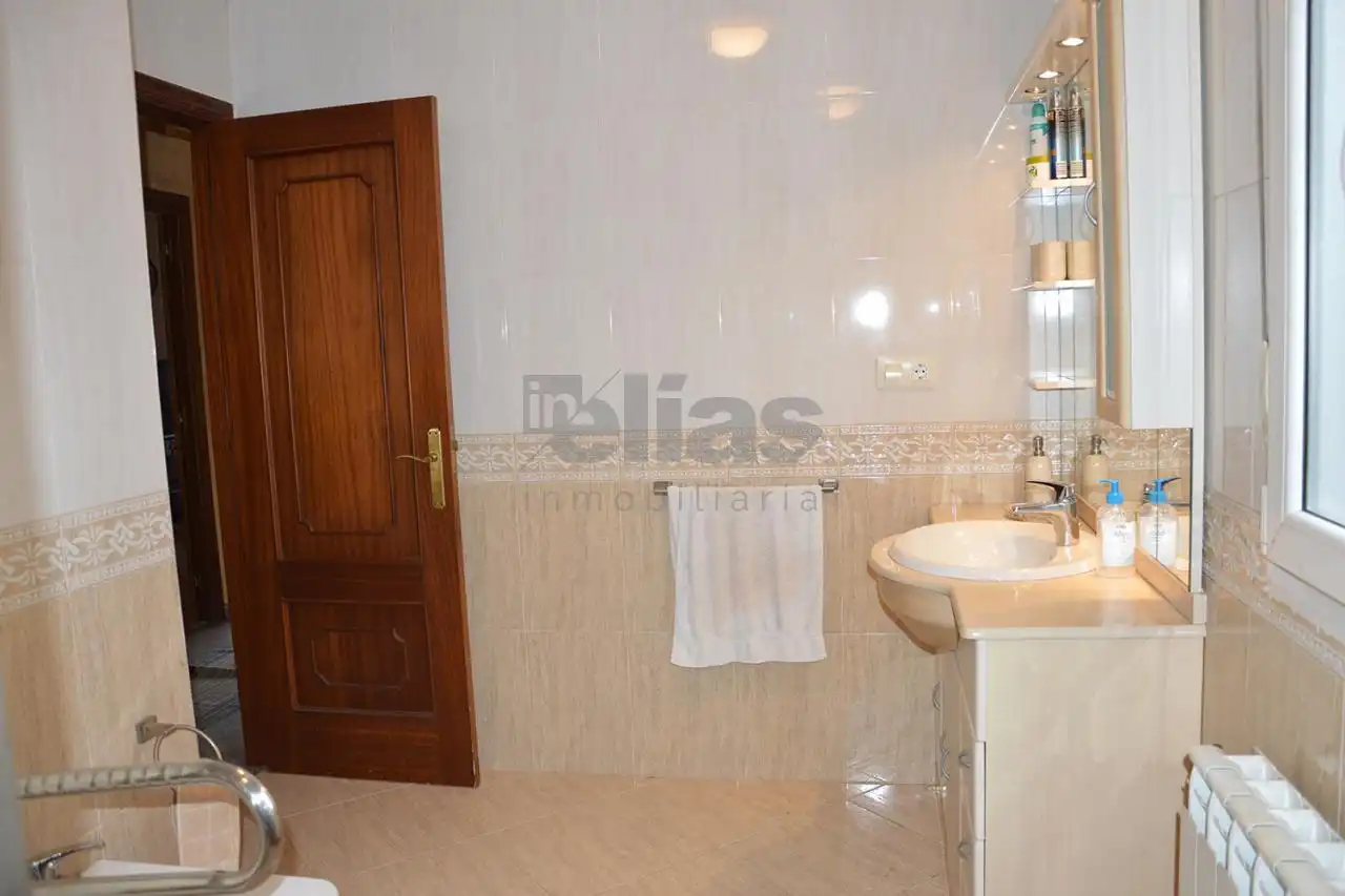Baño de Casa o chalet en venta en Zas con Calefacción, Jardín privado y Amueblado