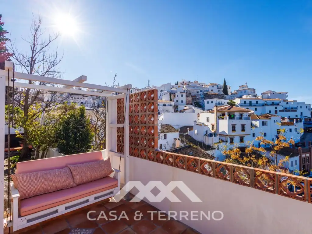 Vista exterior de Casa o chalet en venta en Comares con Aire acondicionado, Jardín privado y Terraza