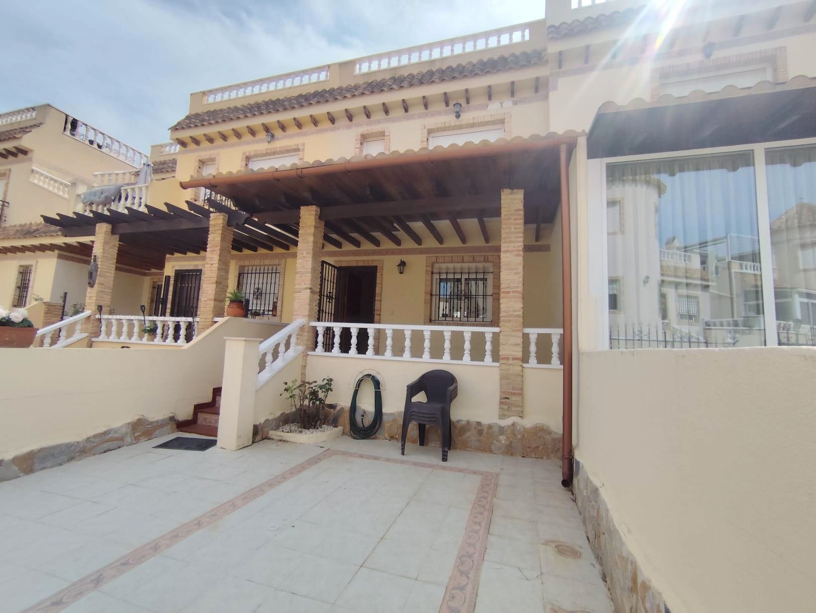 Exterior view of Single-family semi-detached for sale in Orihuela  with Private garden, Terrace and Storage room