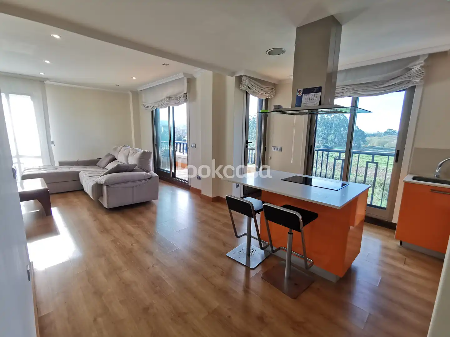 Living room of Flat for sale in Sanxenxo  with Heating, Private garden and Parquet flooring