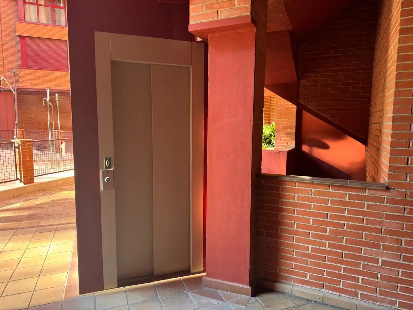 Einzelparkplatz mit Aufzug zum Verkauf in Calle Alcocer, imagen 8