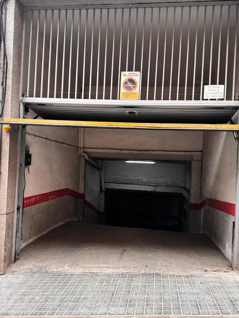 Aparcament de Garatge en venda en Santa Coloma de Gramenet