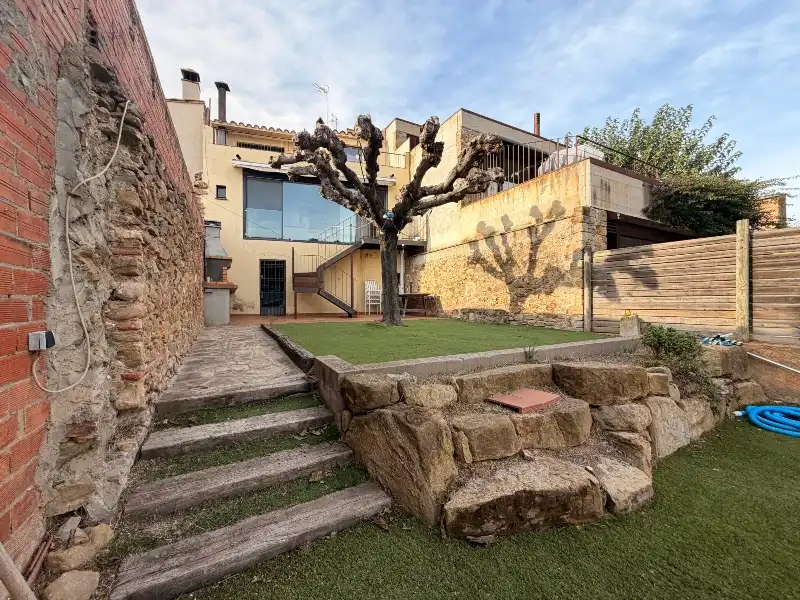 House with terrace for sale in Avinguda Costa Brava, imagen 2