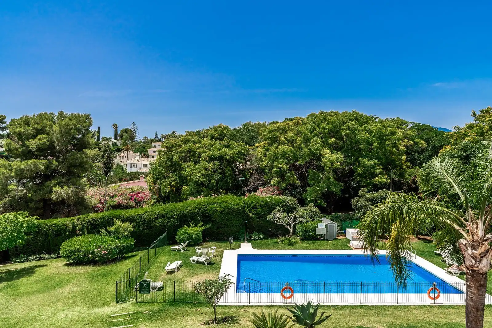 Adosado con piscina en venta en Nueva Andalucía, imagen 4