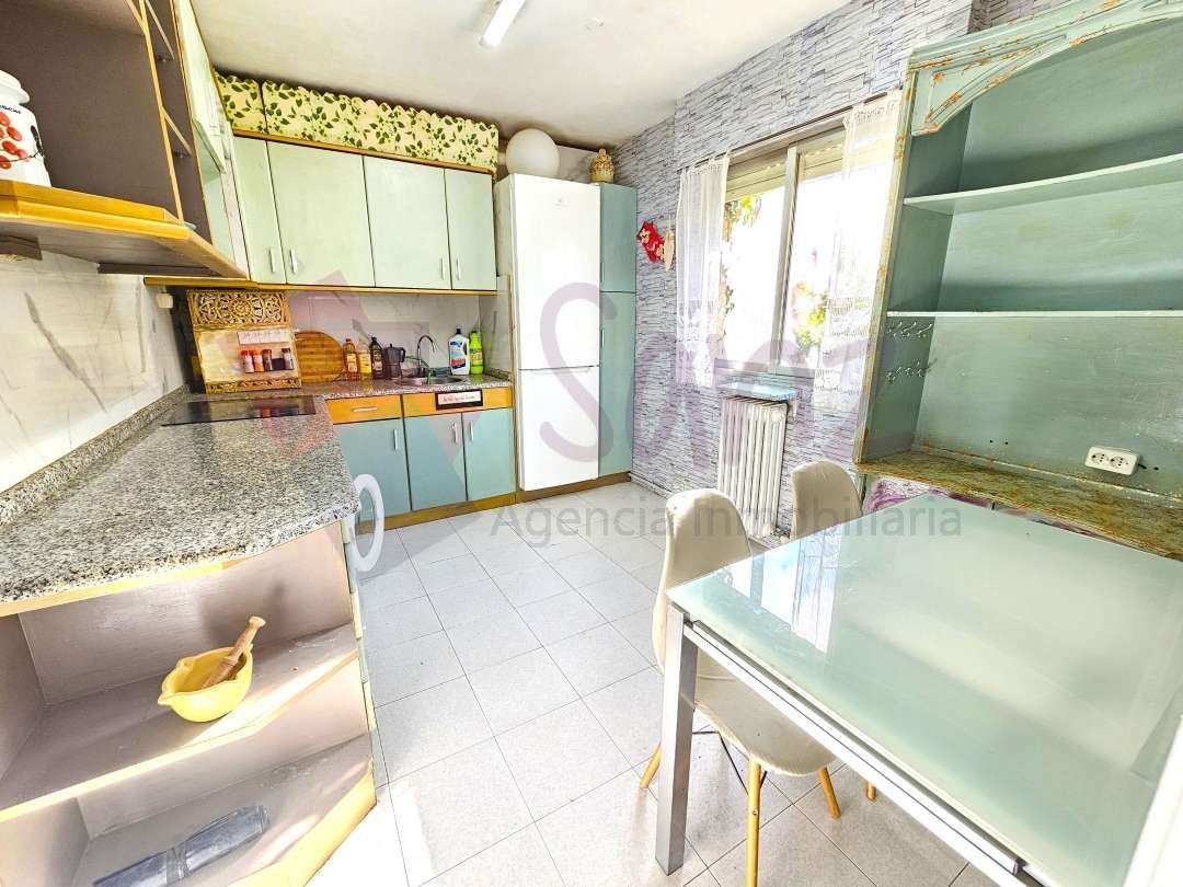 Cocina de Casa o chalet en venta en  Logroño con Calefacción, Jardín privado y Terraza