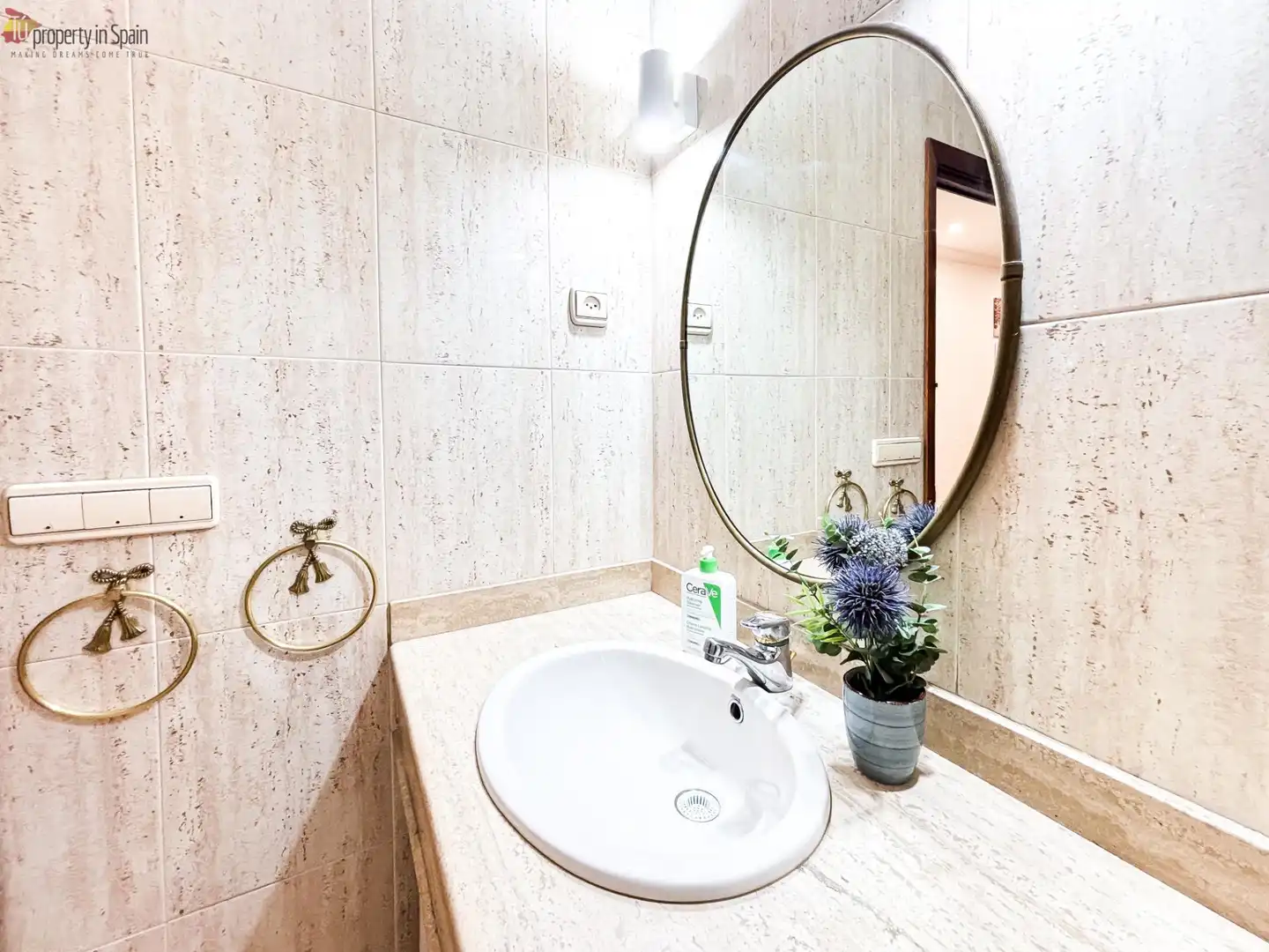Habitación en ANGEL LOZANO, Barrio del Centro