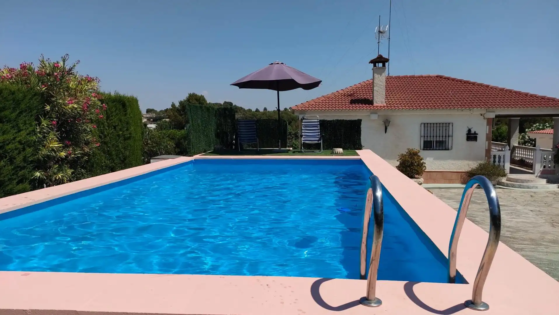Schwimmbecken von Haus oder Chalet zum Verkauf in Riba-roja de Túria mit Terrasse, Abstellraum und Schwimmbad