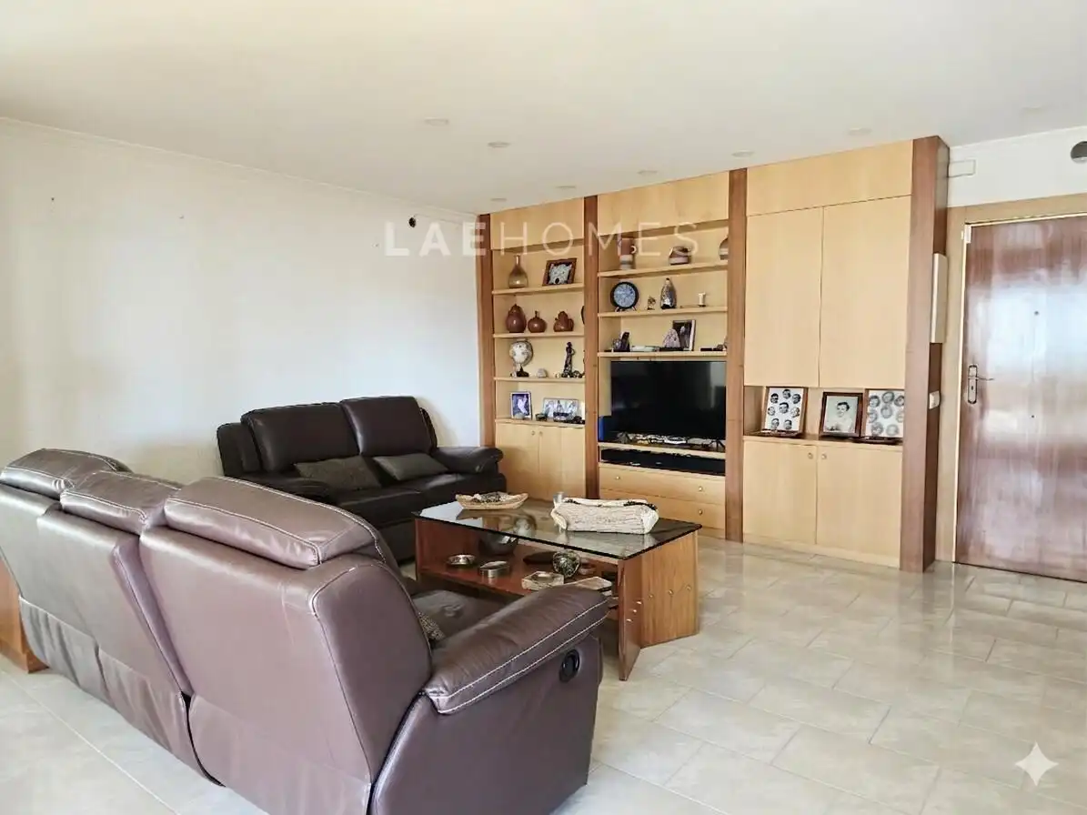 Sala de estar de Ático en venta en Barcelona con Aire acondicionado, Calefacción y Parquet