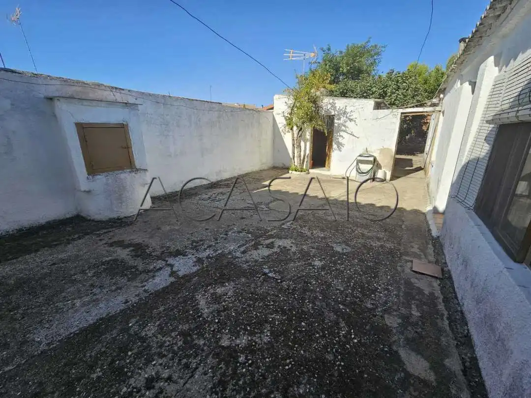 Casa adosada en venta en Cobeja