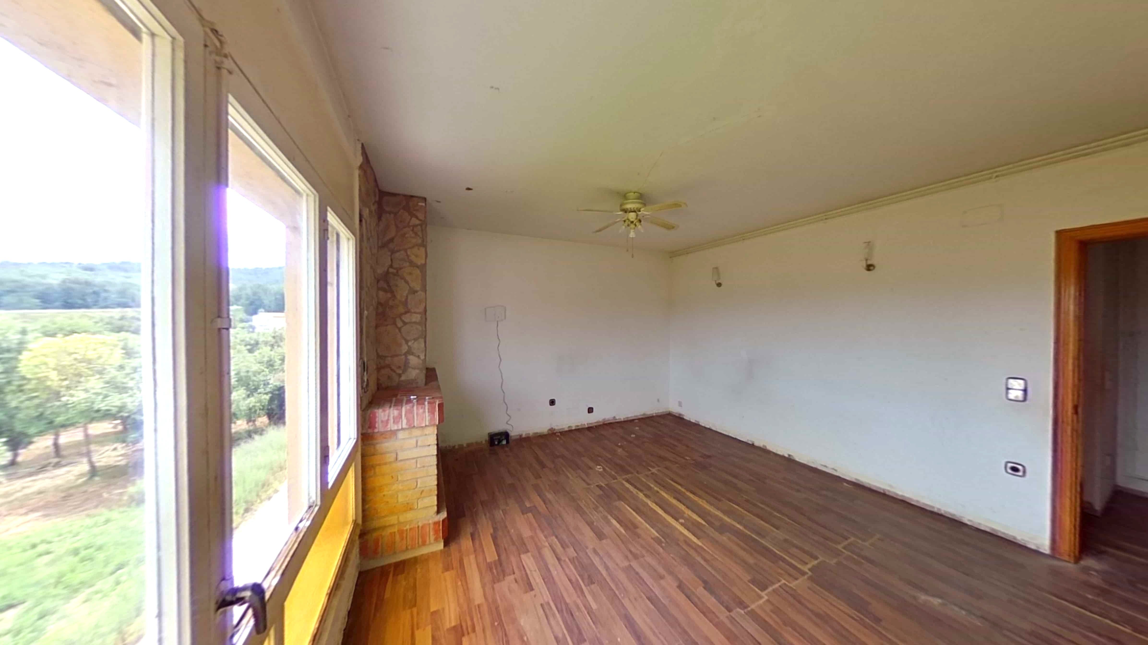 Living room of Flat for sale in Anglès  with Heating, Parquet flooring and Terrace