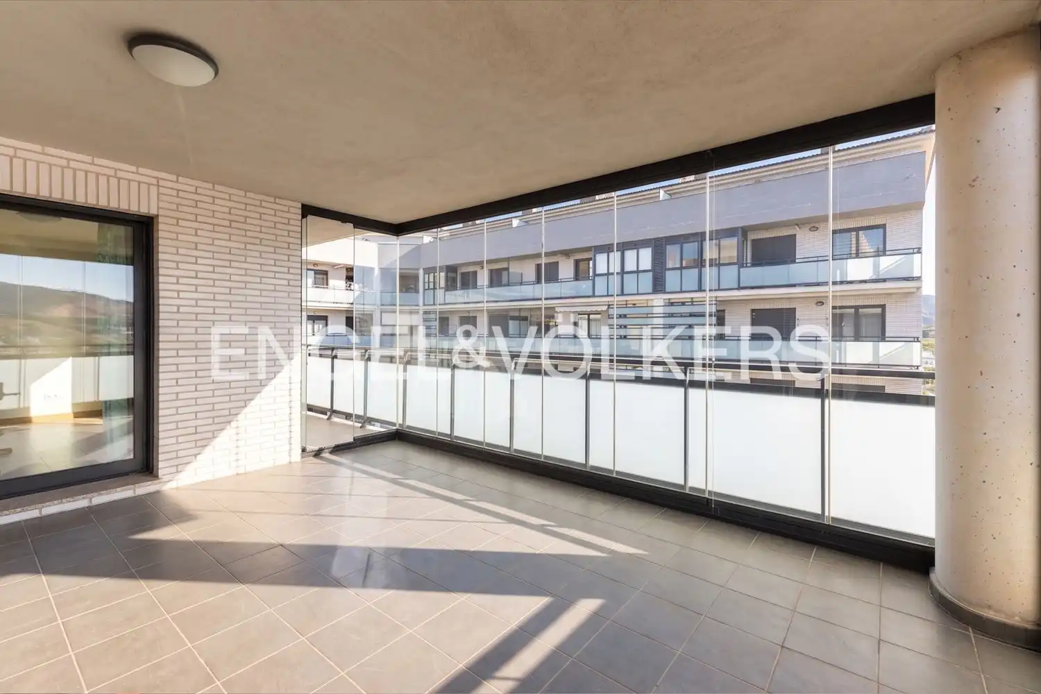 Terrasse von Wohnung zur Miete in Sagunto / Sagunt mit Klimaanlage, Heizung und Privatgarten