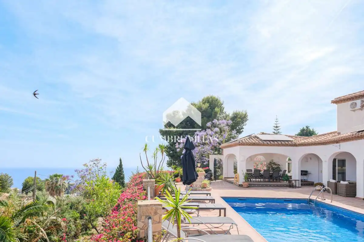 Jardí de Casa o xalet en venda en Salobreña amb Jardí privat, Terrassa i Piscina comunitària