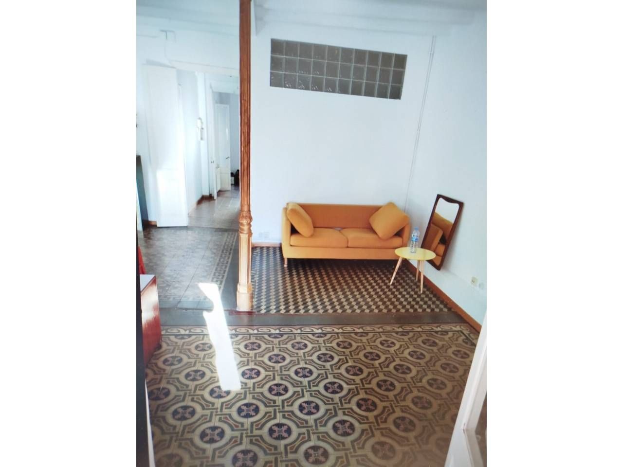Living room of Flat for sale in  Barcelona Capital  with Heating and Balcony