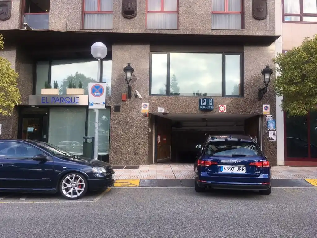 Aparcament de Garatge de lloguer en Mendebaldea - Ermitagaña