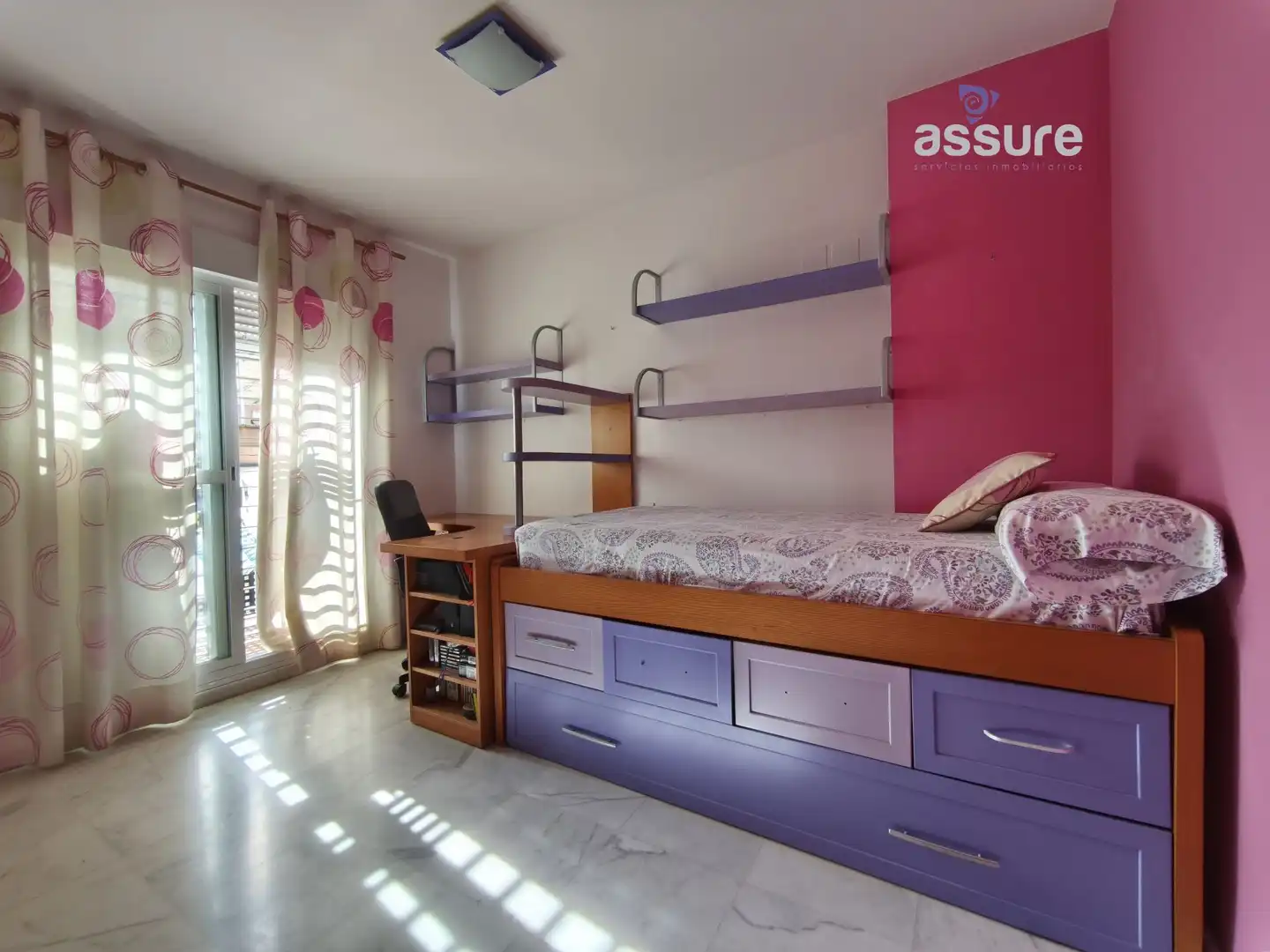 Habitación de Casa adosada en venta en Huelva con Aire acondicionado, Calefacción y Jardín privado
