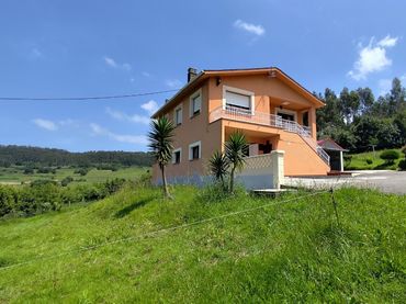 Haus mit Balkon zum Verkauf in Soto del Barco