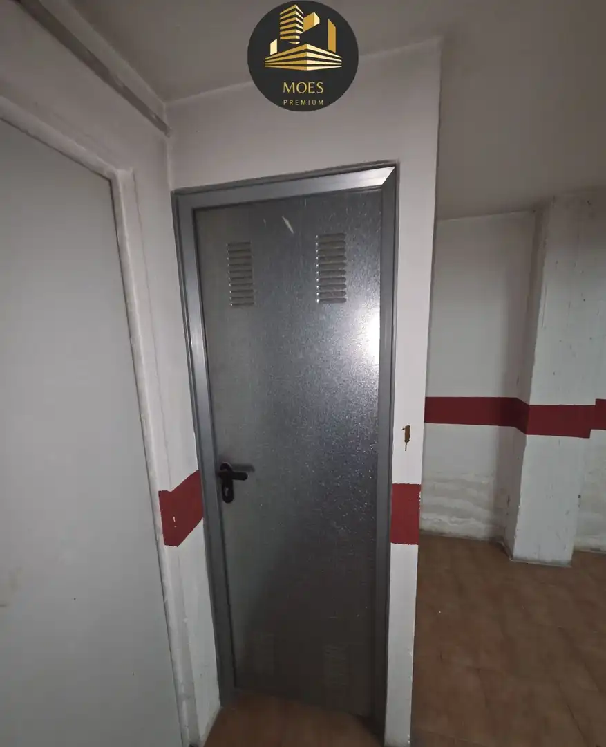 Wohnung zum Verkauf in Mengíbar mit Klimaanlage, Terrasse und Abstellraum