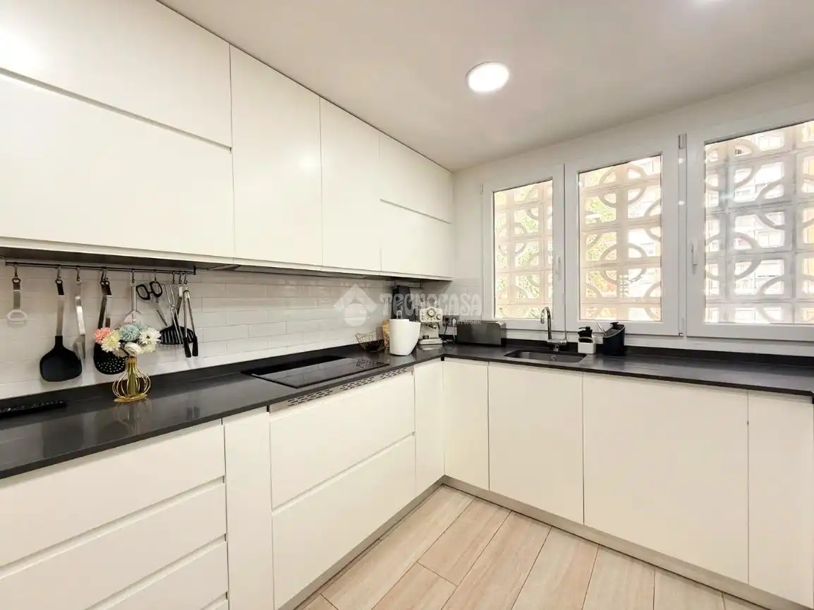 Kitchen of Flat for sale in Madrid  with Air Conditioner and Heating