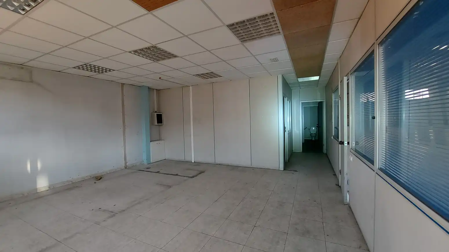 Nau industrial de lloguer en  Logroño