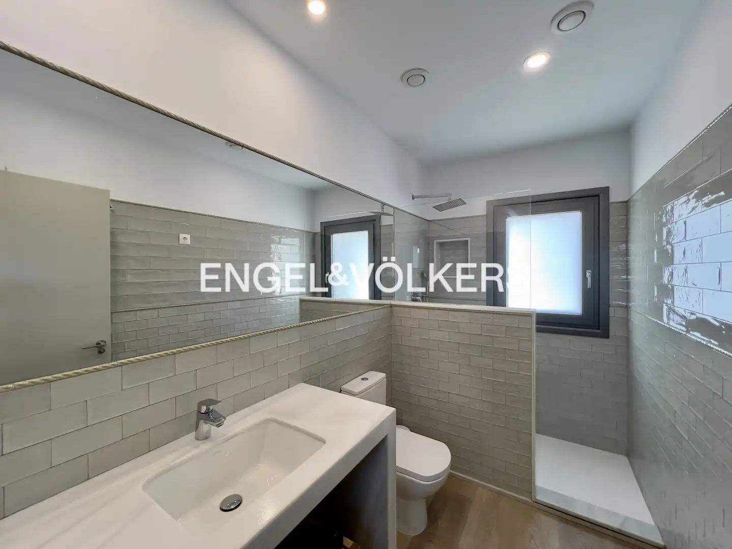 Bathroom of Houses for sale in El Portil  with Air Conditioner, Heating and Private garden