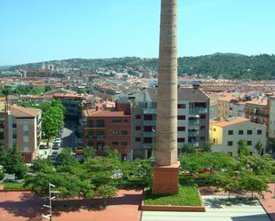 Vista exterior de Apartament de lloguer en Girona Capital amb Aire condicionat i Balcó