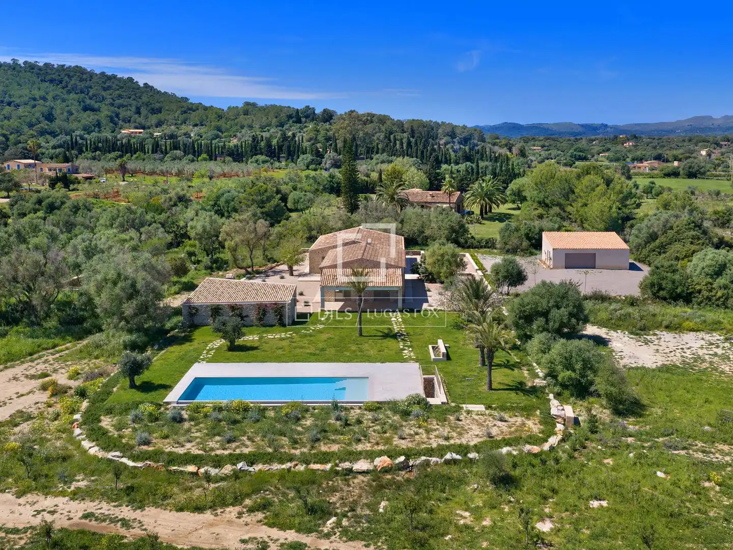 Garden of Country homes for sale in Capdepera  with Air Conditioner, Heating and Private garden