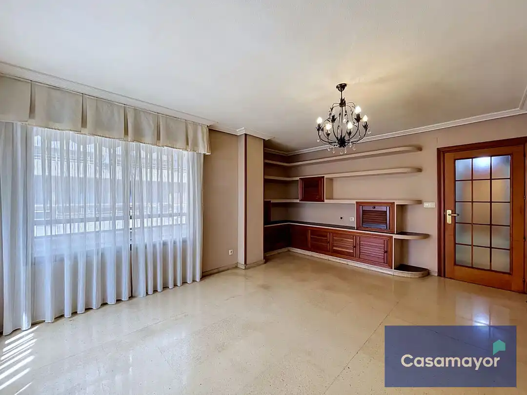 Wohnzimmer von Wohnung zum Verkauf in Alicante / Alacant mit Klimaanlage, Abstellraum und Balkon
