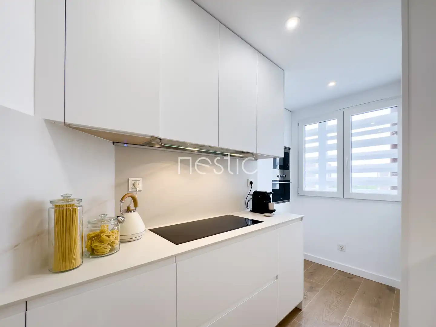 Cuina de Apartament de lloguer en Madrid amb Aire condicionat, Calefacció i Terrassa