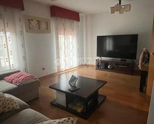 Living room of Single-family semi-detached for sale in Titulcia  with Air Conditioner, Heating and Terrace