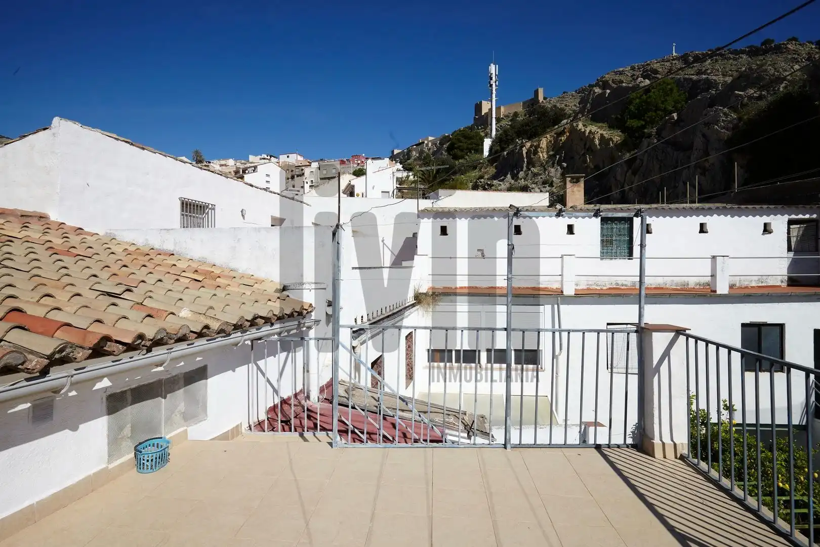 Vista exterior de Casa adosada en venda en Jaén