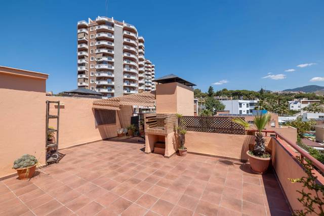 Piso en Venta en Carril Castell en Limonar