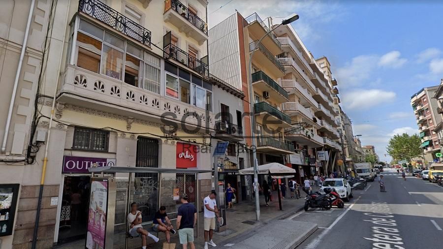 Exterior view of Flat for sale in L'Hospitalet de Llobregat