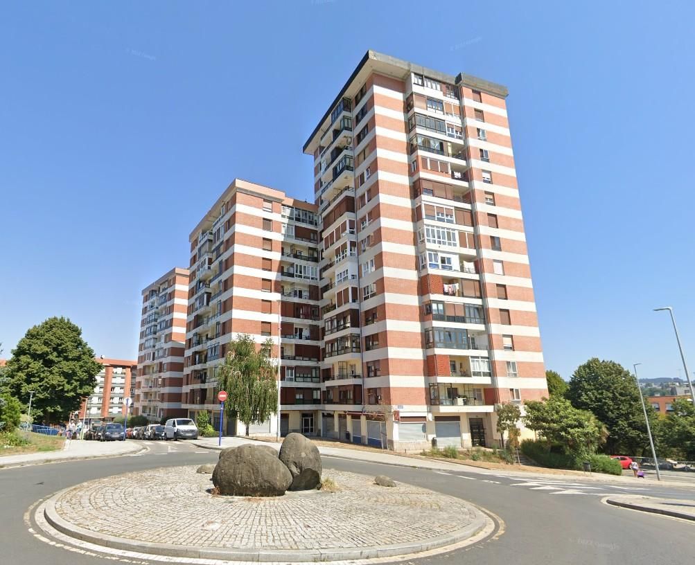 Flat for sale in Erandio