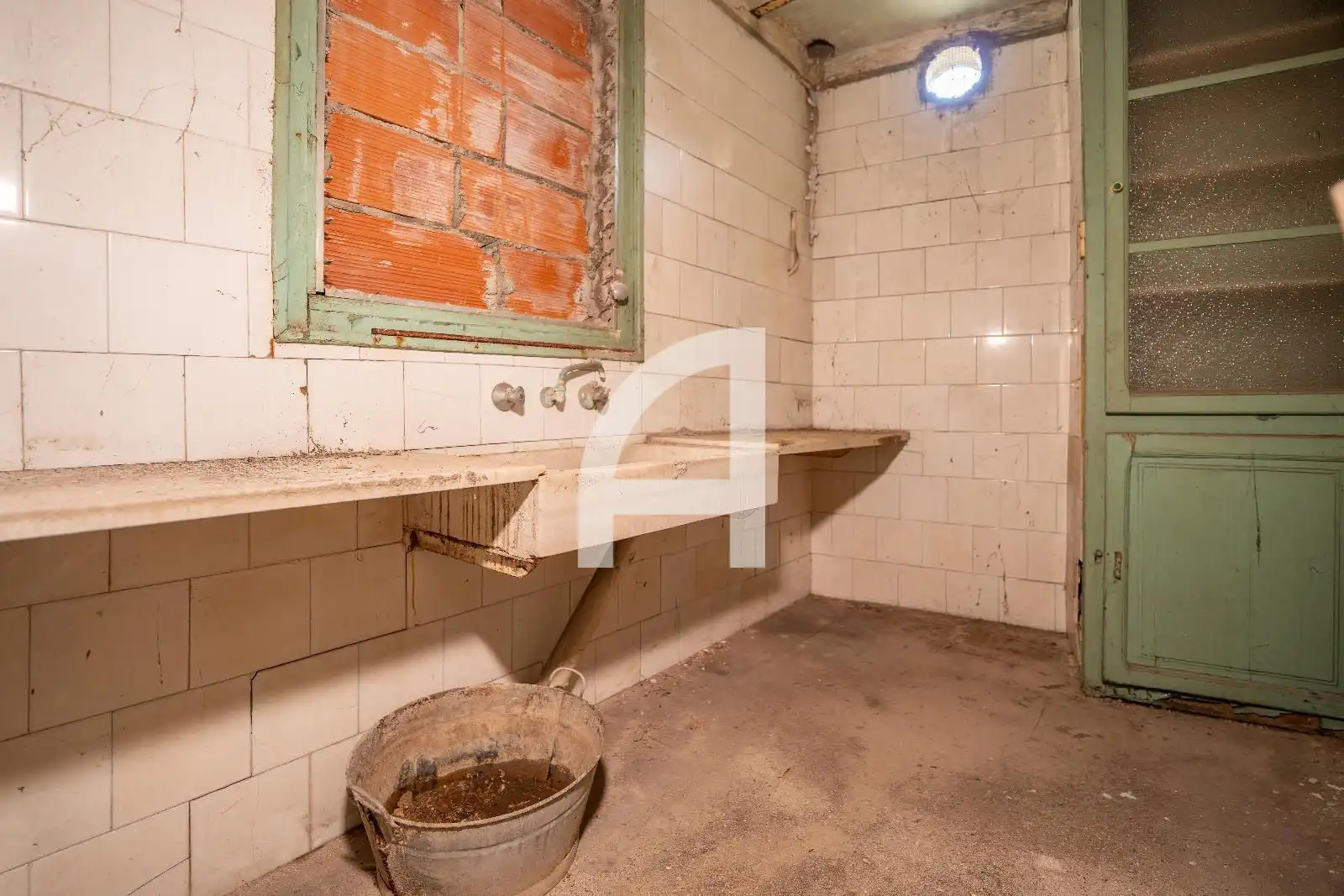 Bathroom of Houses for sale in Molins de Rei