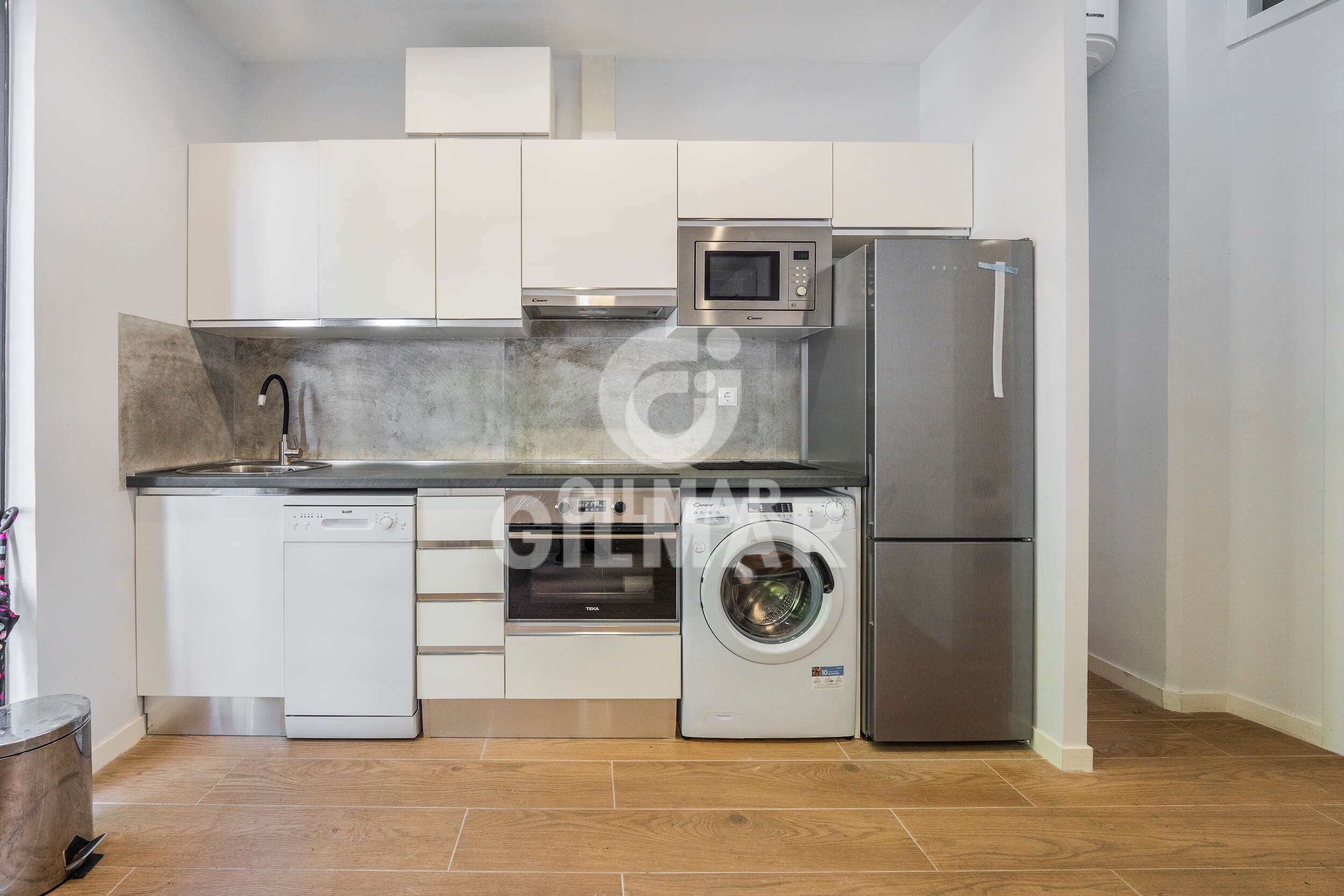 Kitchen of Apartment for sale in  Madrid Capital  with Heating