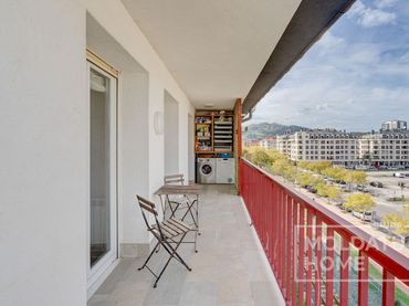 Flat with lift for sale in Mitxelena