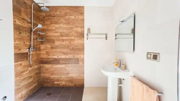 Baño de Casa o chalet en venta en Castril con Calefacción, Jardín privado y Parquet