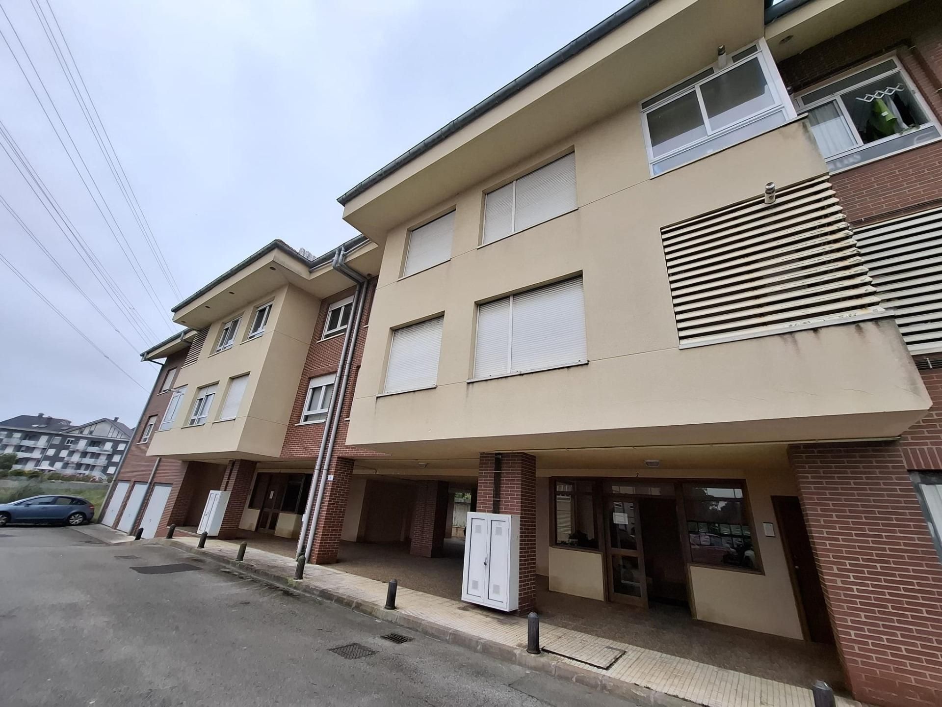 Exterior view of Attic for sale in Bárcena de Cicero  with Heating